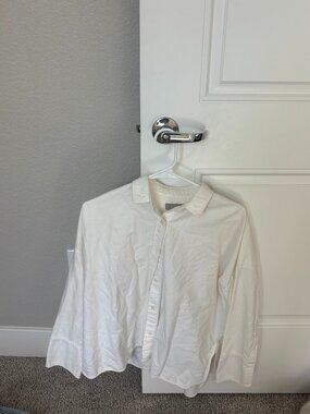 Everlane White Button Up Shirt Size 4